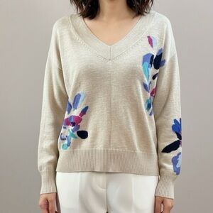 NIC+ZOE Beige V-Neck Sweater with Floral Design *PETITE*